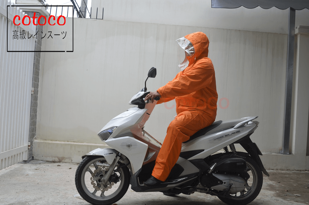 Lựa chọn áo mưa cao cấp chất lượng sẽ giúp bạn luôn an toàn trong những ngày mưa.